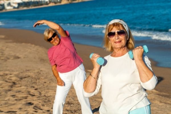 seniors beach stretch and weights exercise arthritis atlantis physical therapy torrance south bay redondo beach